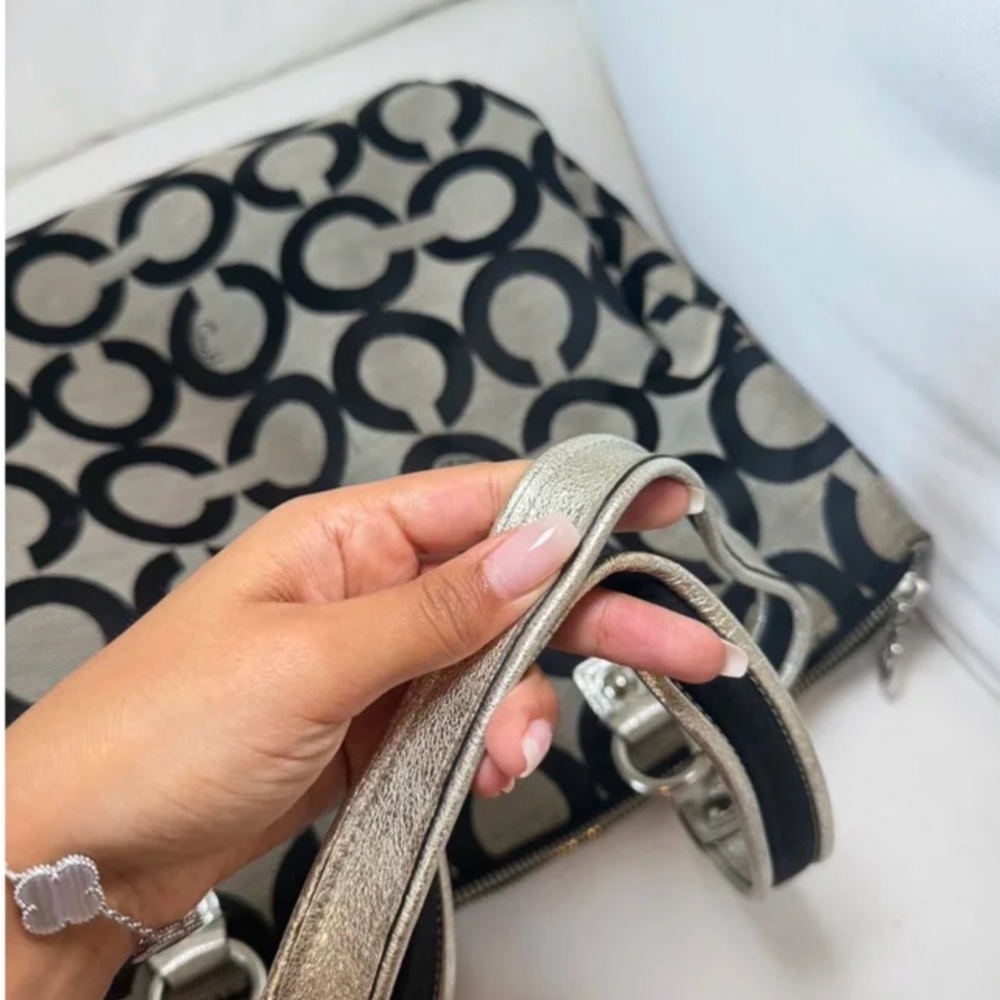 Coach Iconic Poppy - Picture 3 of 5